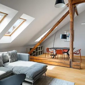 Hotel apartamentowy Hunger, Praga